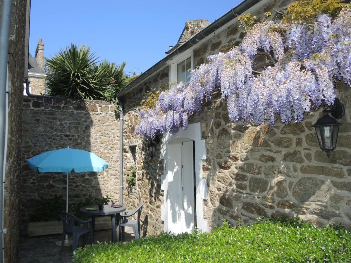 Clos De La Fontaine Dinard Exterior foto